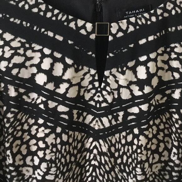 Tahari 3/4 Sleeves Abstract Printed A-line Shift Dress Womens size 10 - Picture 4 of 4